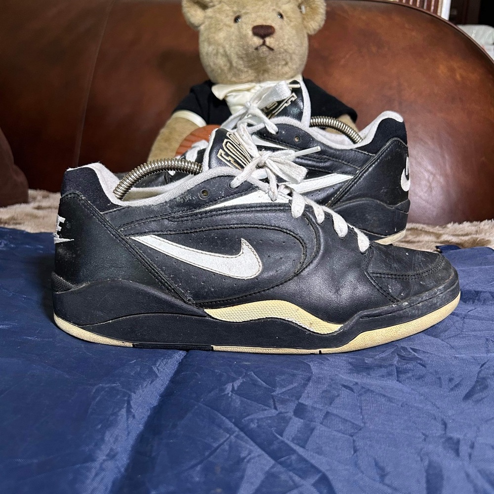 RARE! Vintage 1991 Nike Size 10 90’s VTG retro classic